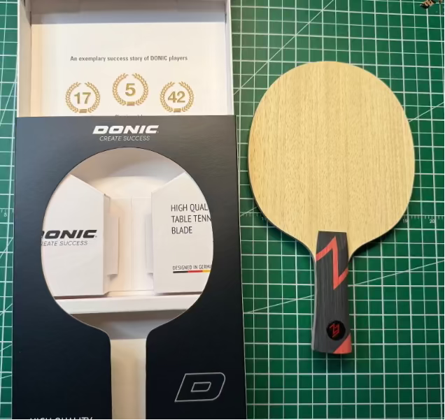 DONIC Zhang Jike Original Carbon – Zhang Jike Signature Offensive Blade - FL